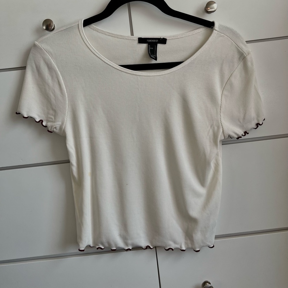 Forever 21 ribbed crop top in color white with maroon lettuce edge size L